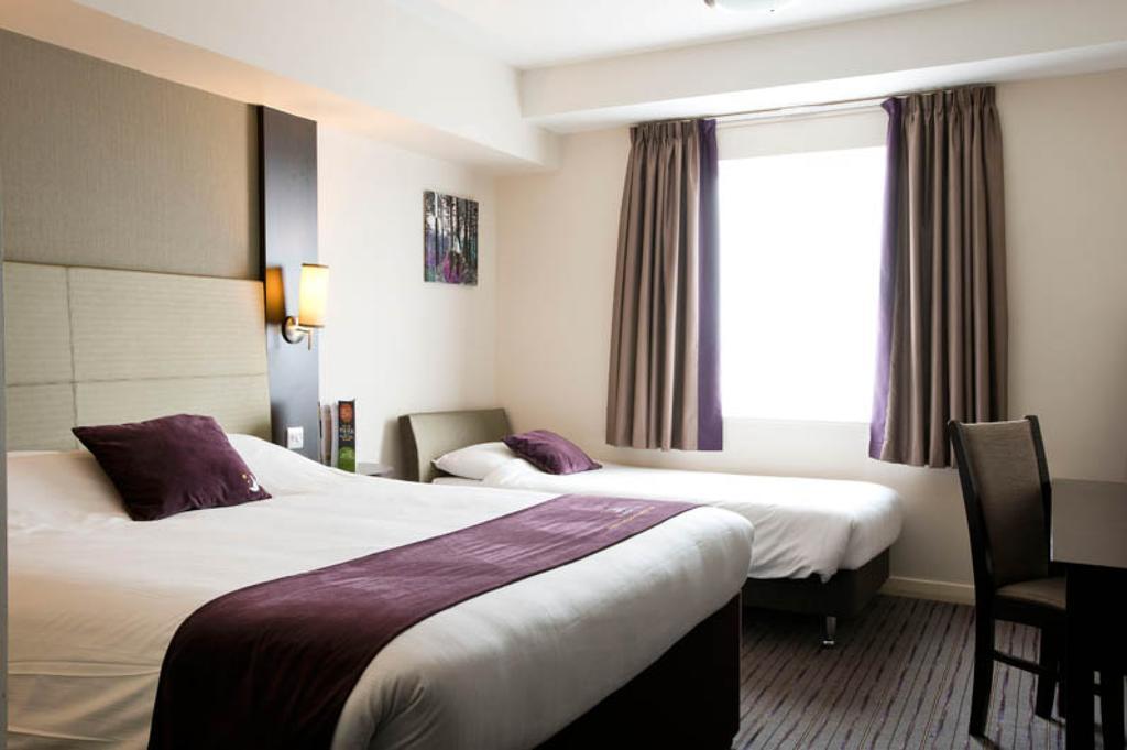 Premier Inn London Greenford Room photo