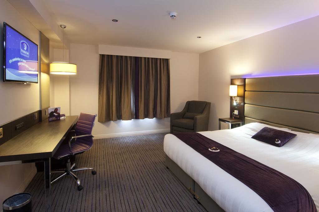 Premier Inn London Greenford Room photo